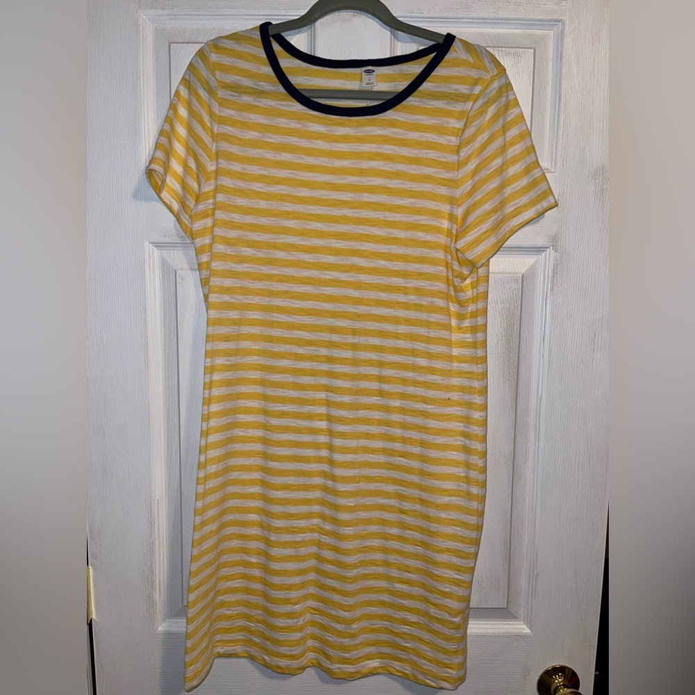 Old Navy Women’s T Shirt Dress size Large